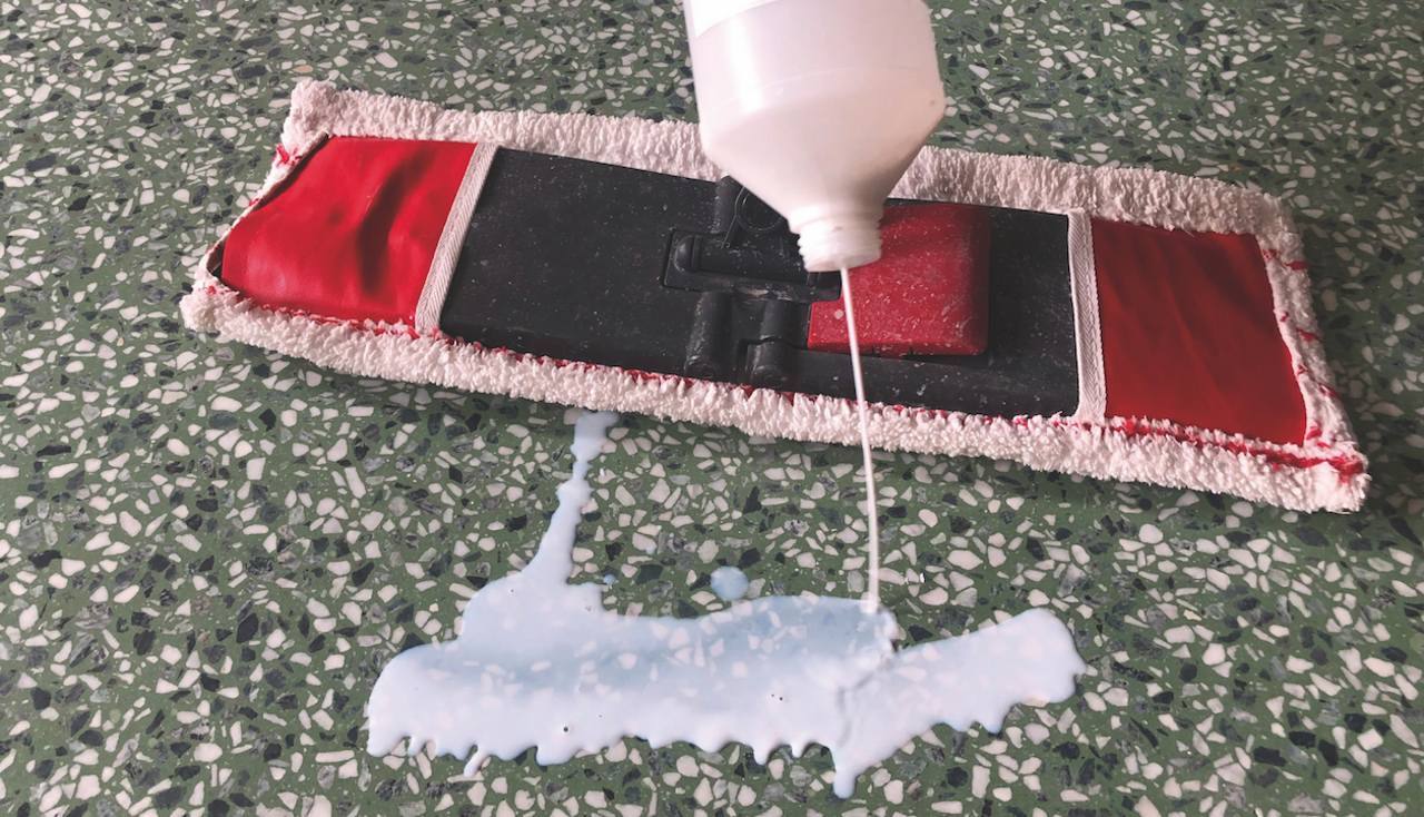 VIA Terrazzo mit Bodenwischer und Mineralimprägnierung  