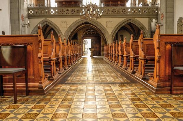 Mosaikfliesen in der Kirche 