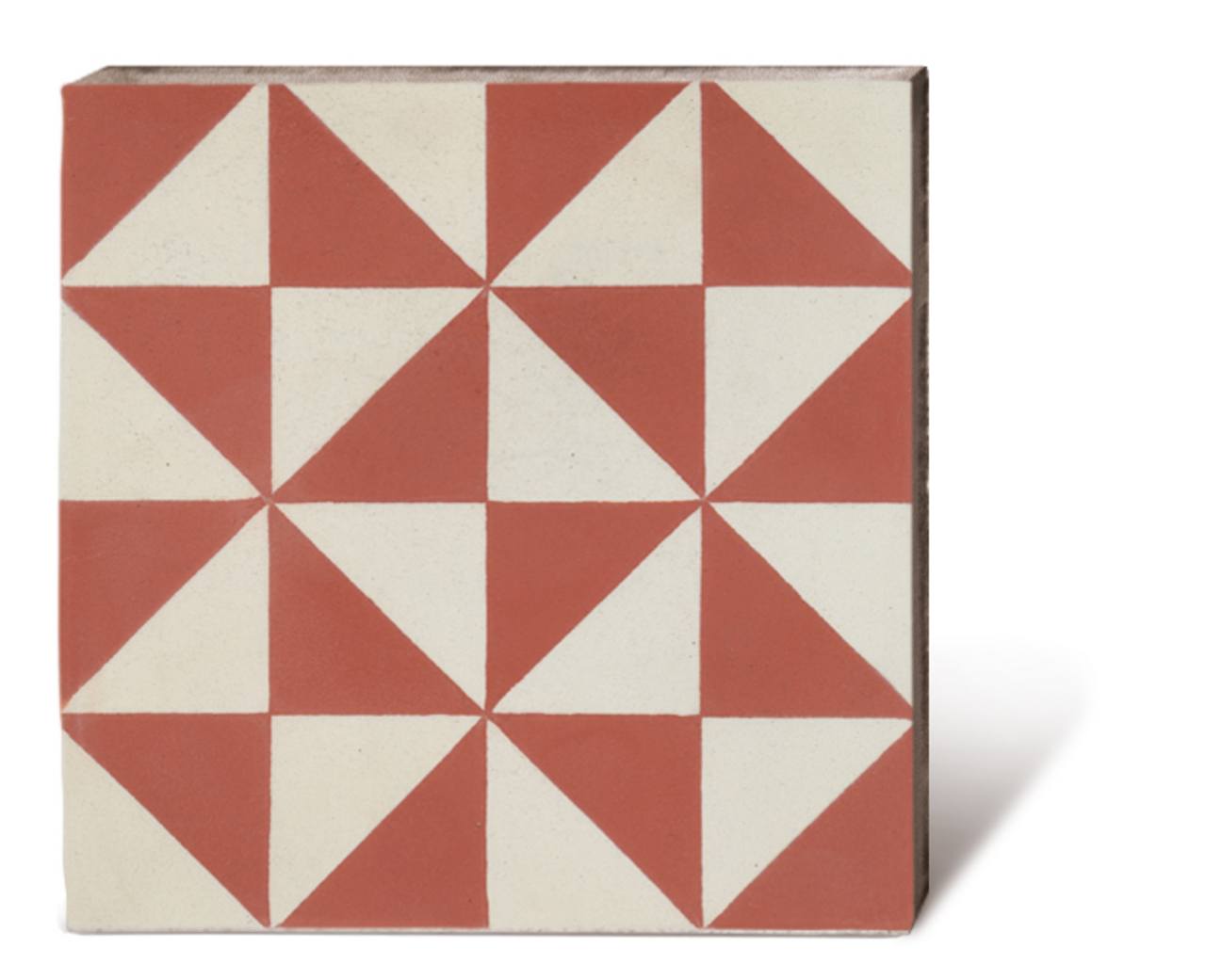 VIA Zementfliese mit rot-weissen Dreiecken