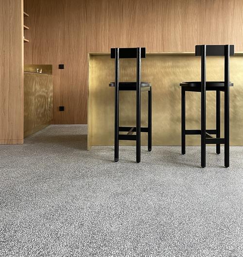 Terrazzo - goldene Theke