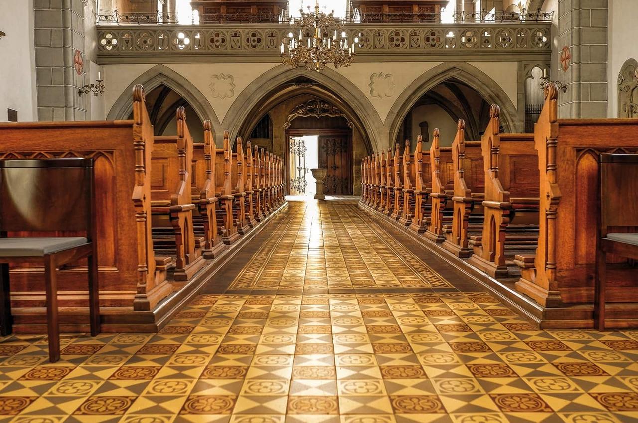 Zementmosaikplatten in der Ritterkapelle Hassfurt 
