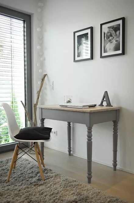 Kreidefarbe Purpurgrau N° 406