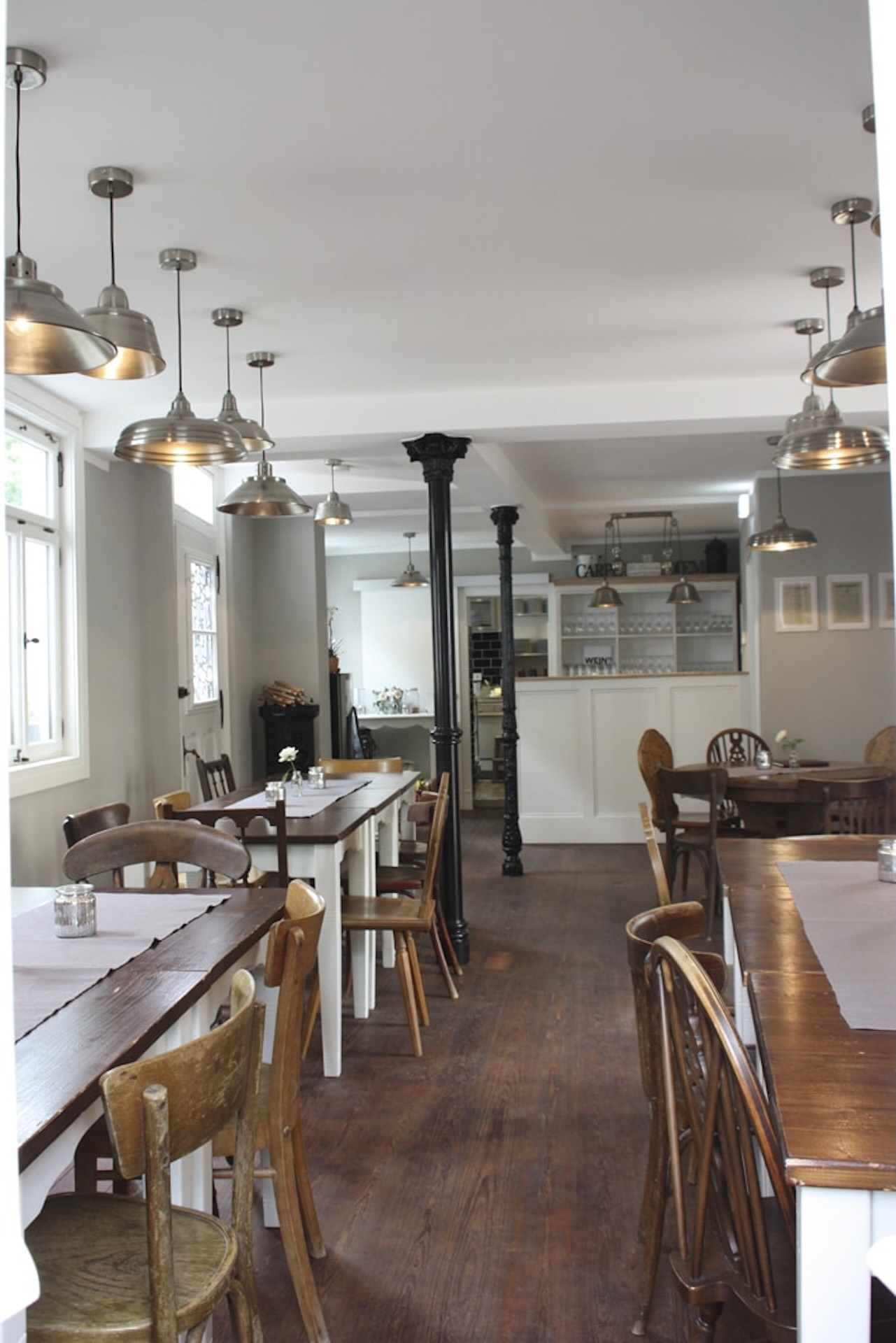 Schankraum in wollweiß