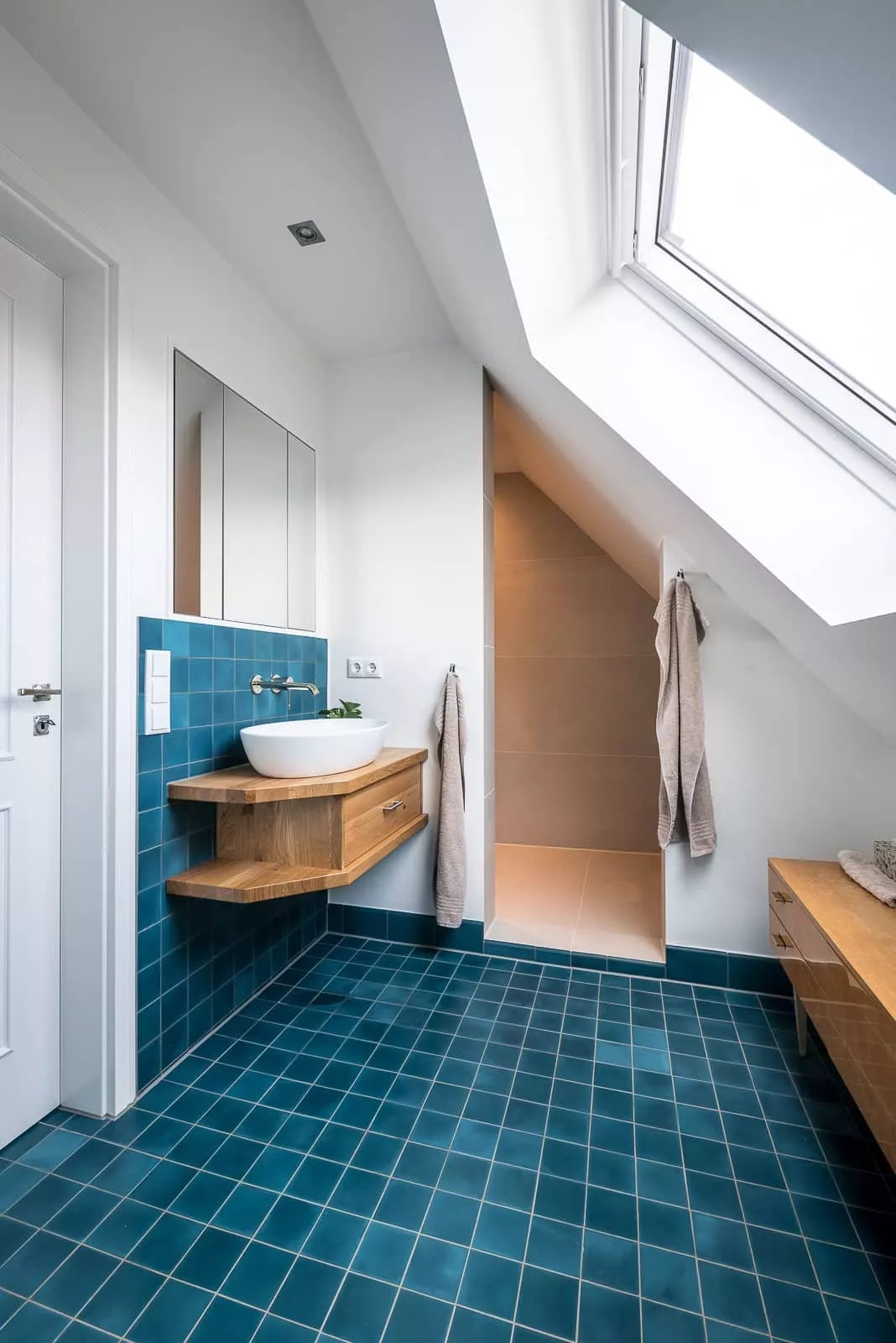 Zementfliese dunkelblau N° 043