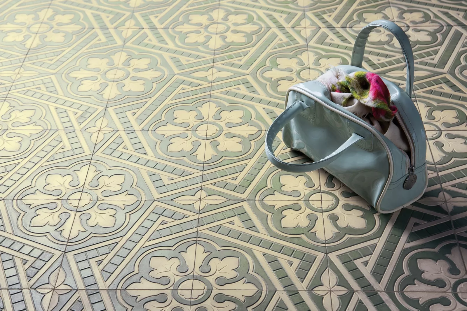 Zementfliese N° 40553 - Riffel