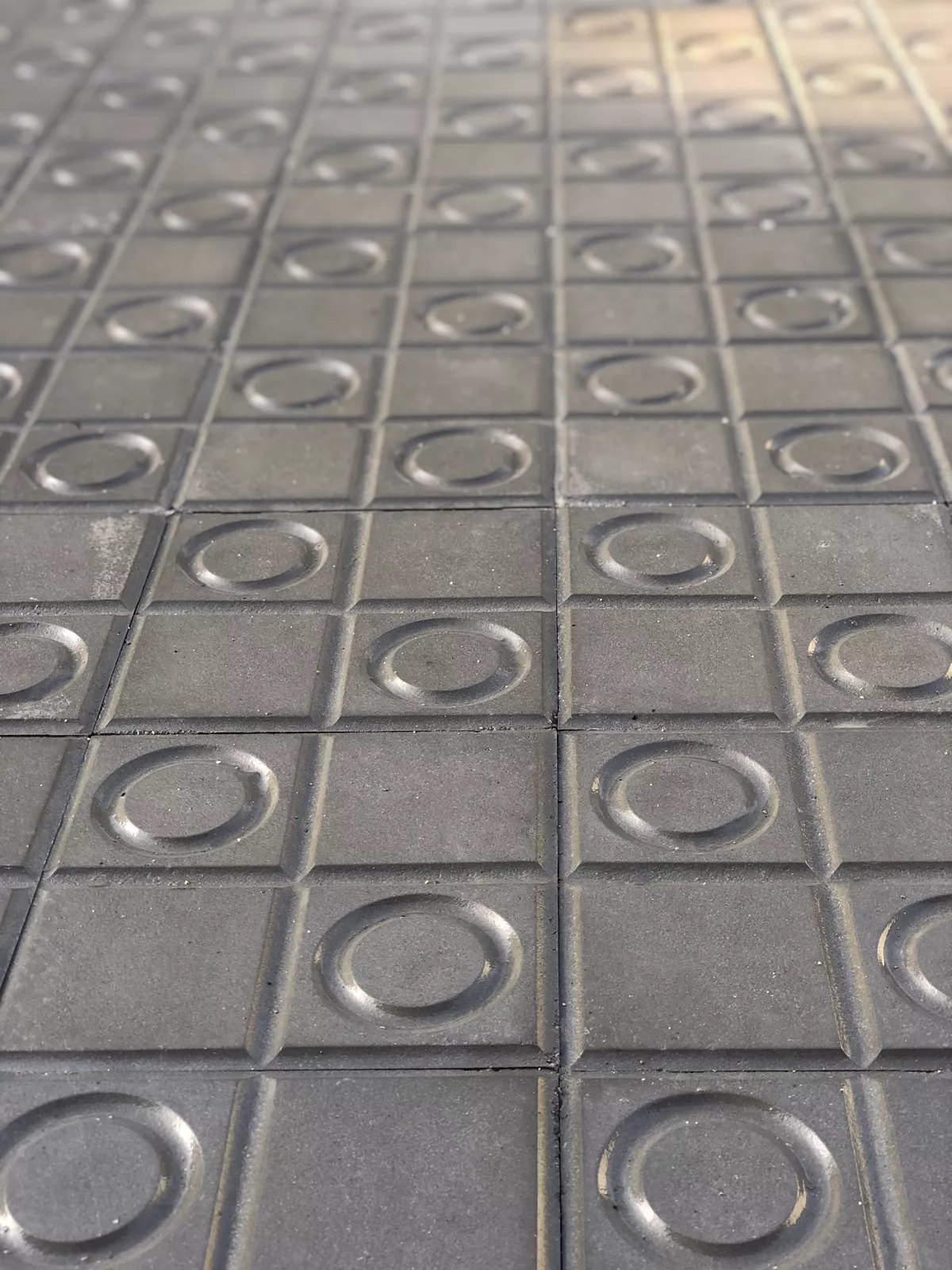 Trottoirplatten mit Kreis-Muster