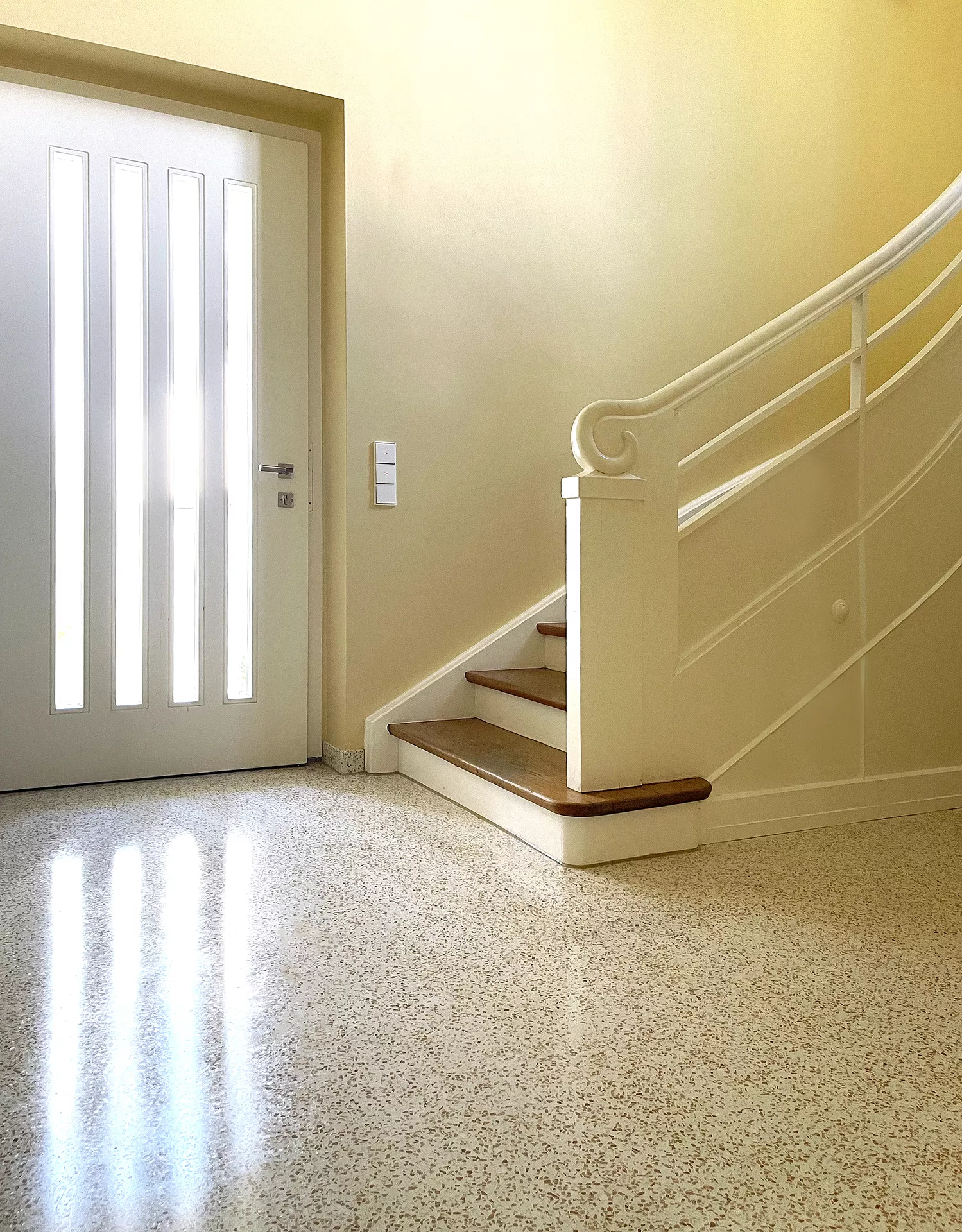 Heller Terrazzoboden