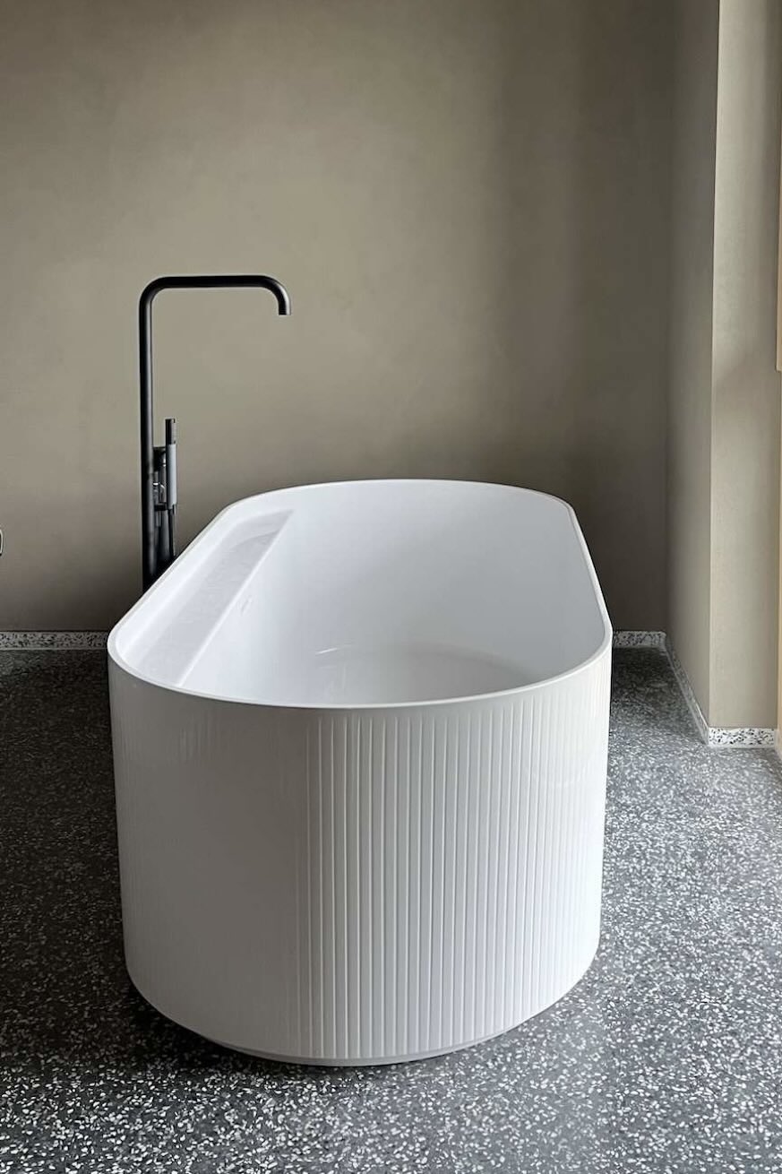 VIA_Terrazzo_T00952_Badewanne_Format_2