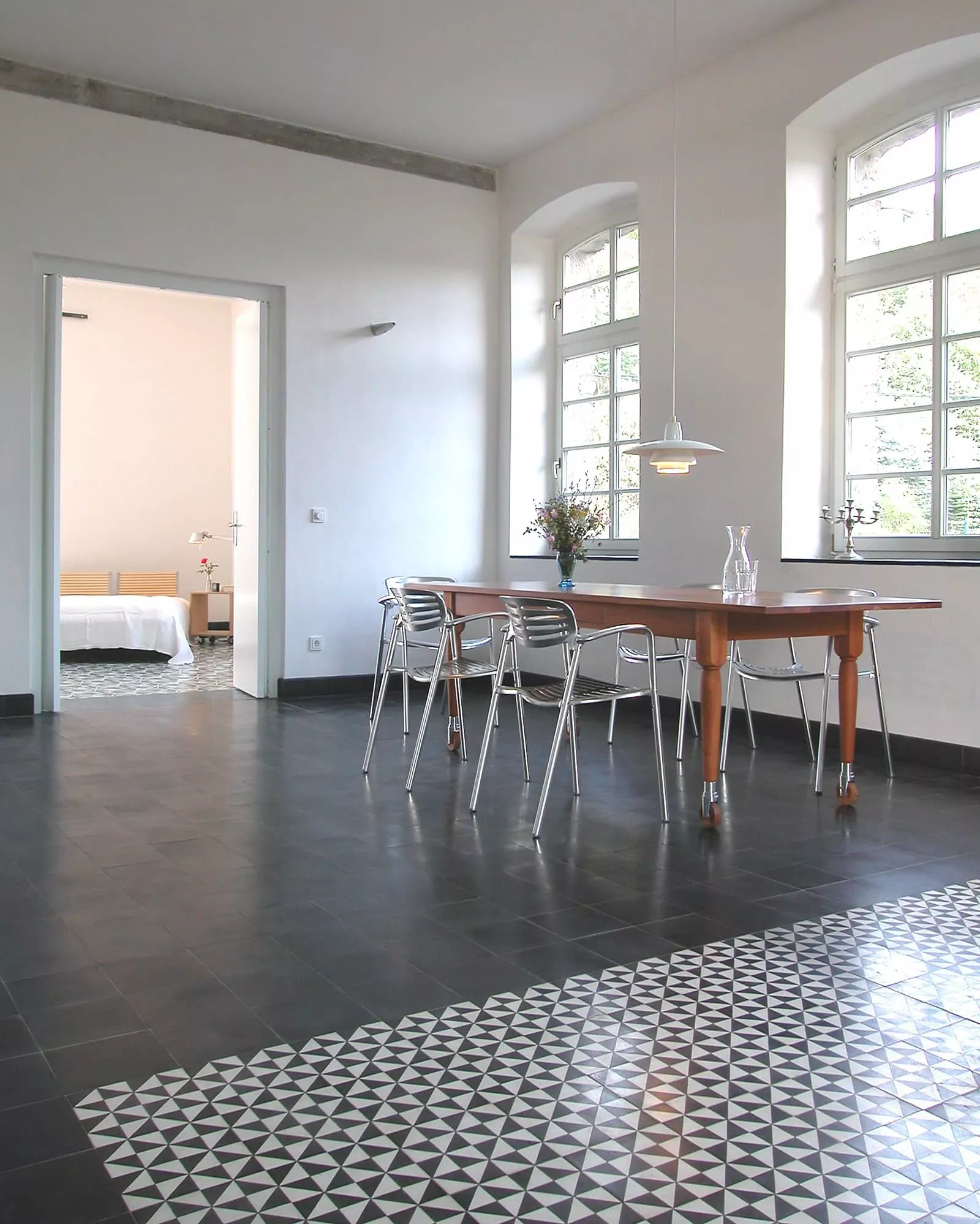 Zementfliese schwarz N° 60