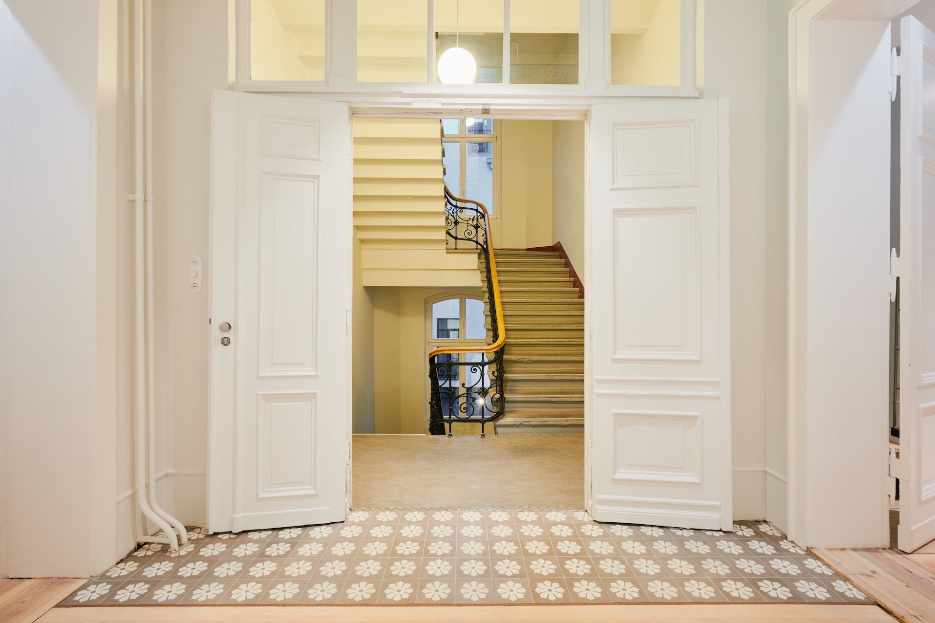 Zementfliesen N° 51056/168