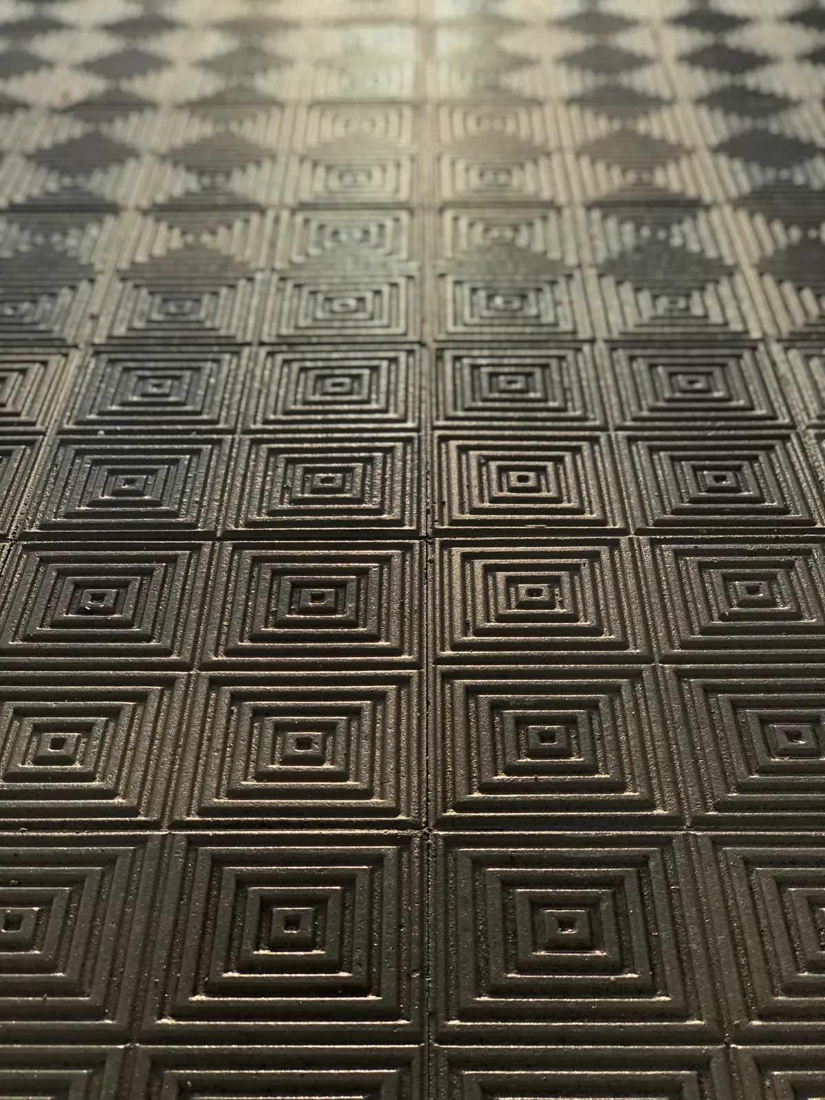 gemusterte Trottoirplatten