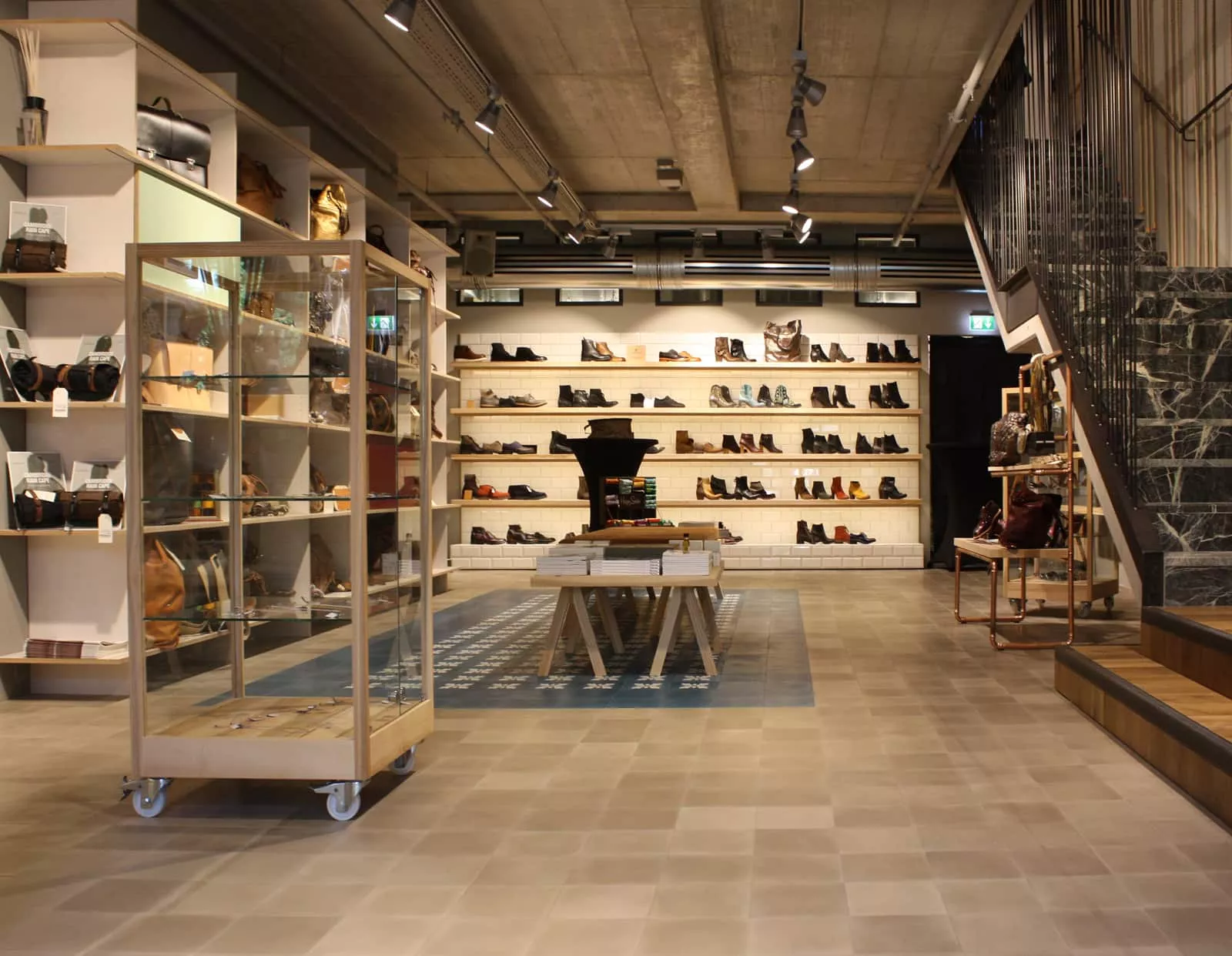 Zementfliese graubraun N° 54