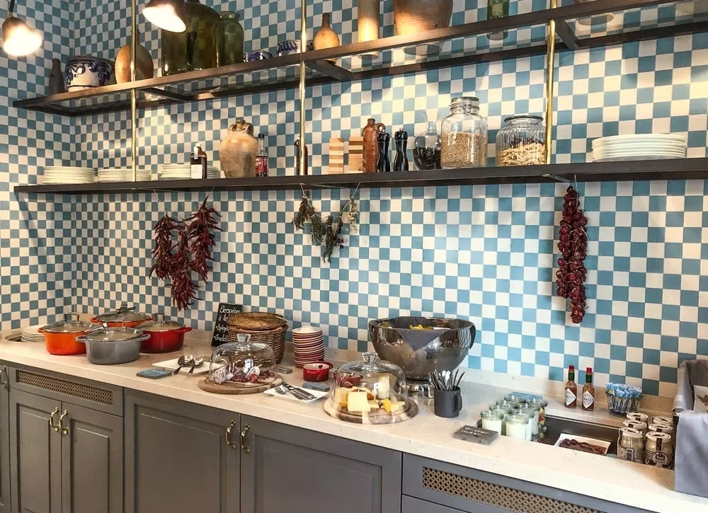 zementmosaikplatten-musternummer-10351-hotel-opera-via-gmbh-01