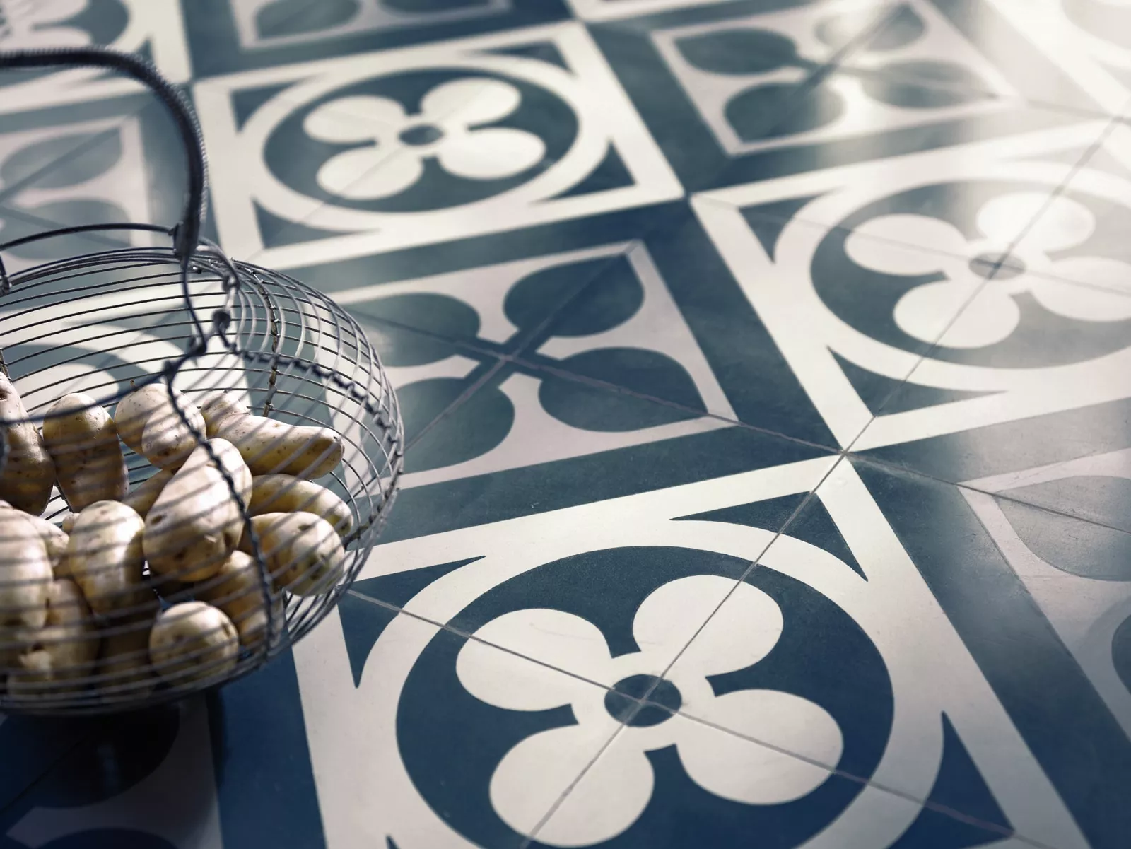 Zementfliese N° 13143