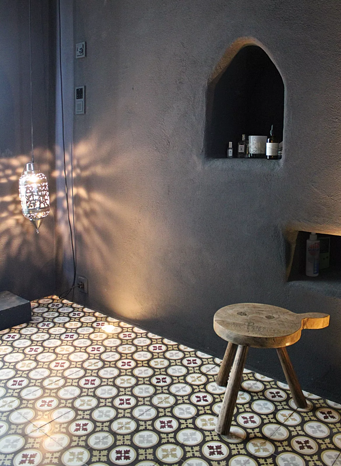 VIA-Kreidefarbe-604-Basalt-Wand