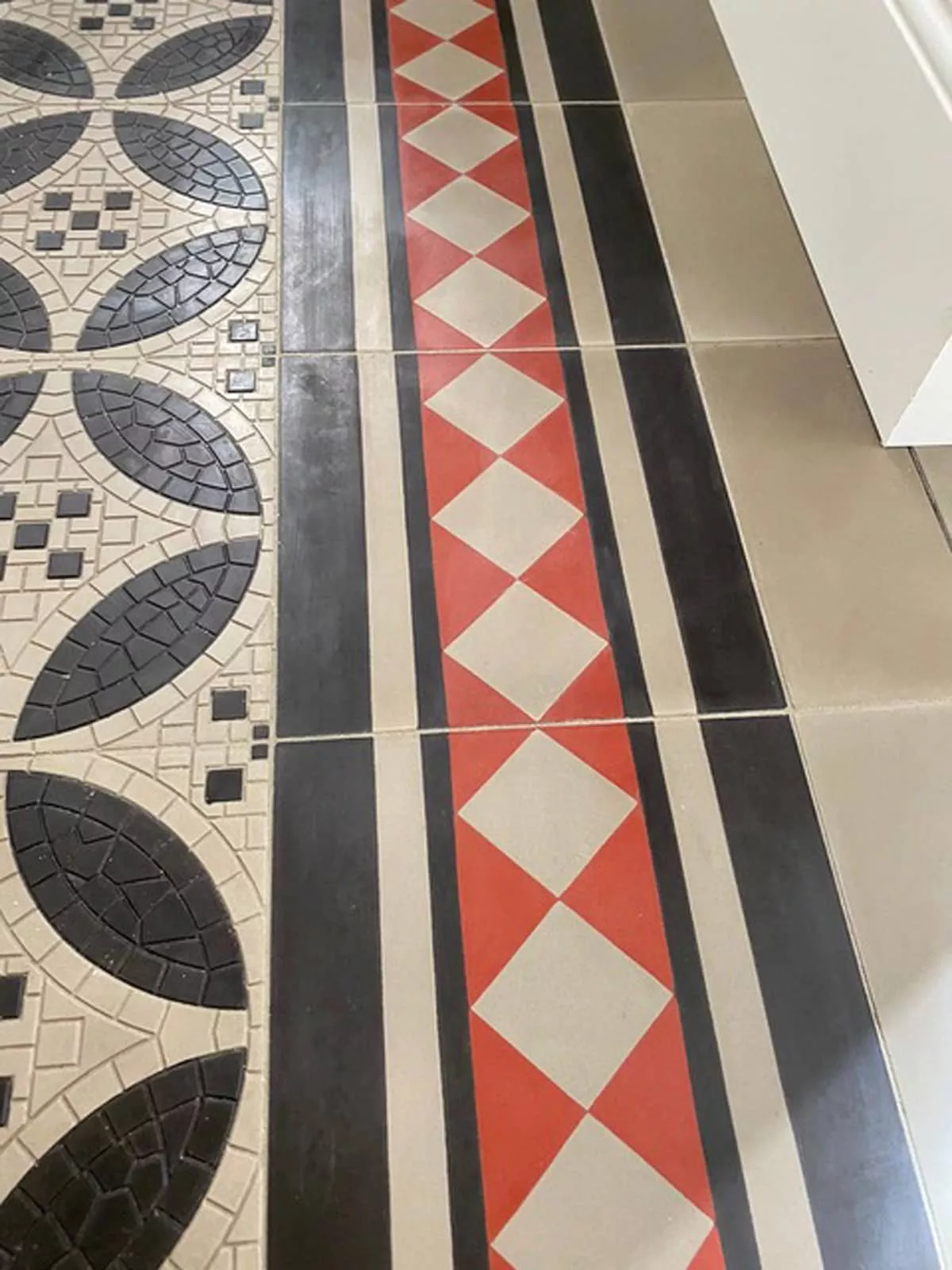 Zementfliese N° 51101 - Riffel