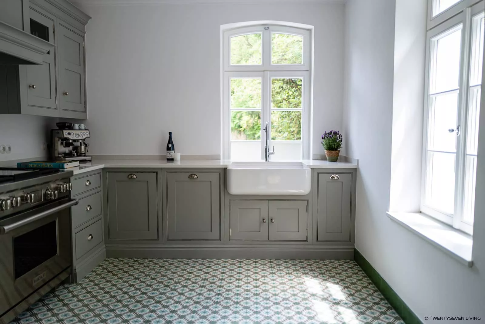 Zementfliese N° 10700