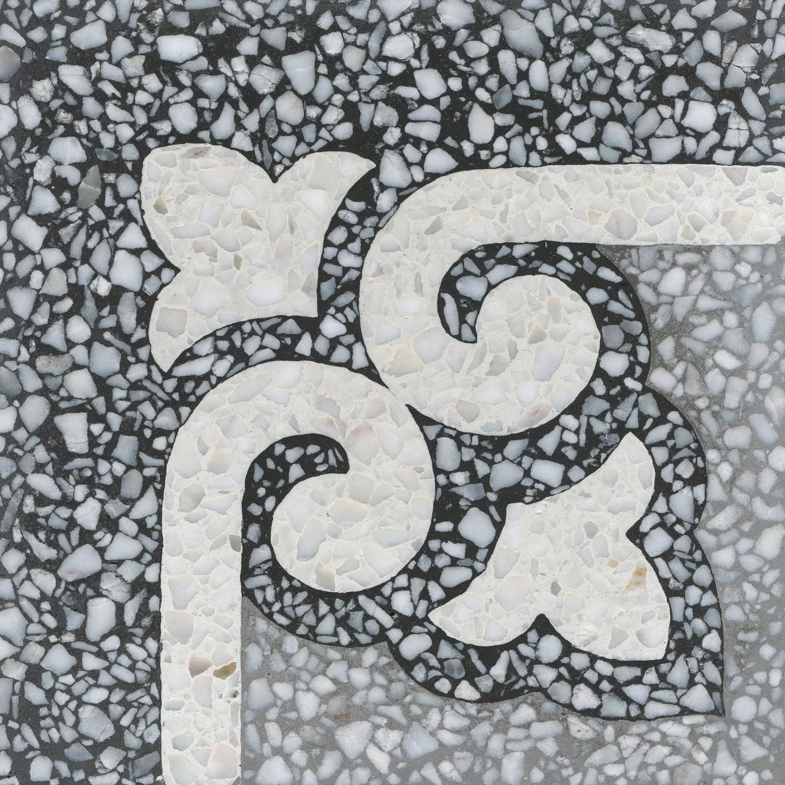 VIA Terrazzoplatte Eckmuster in Grautönen