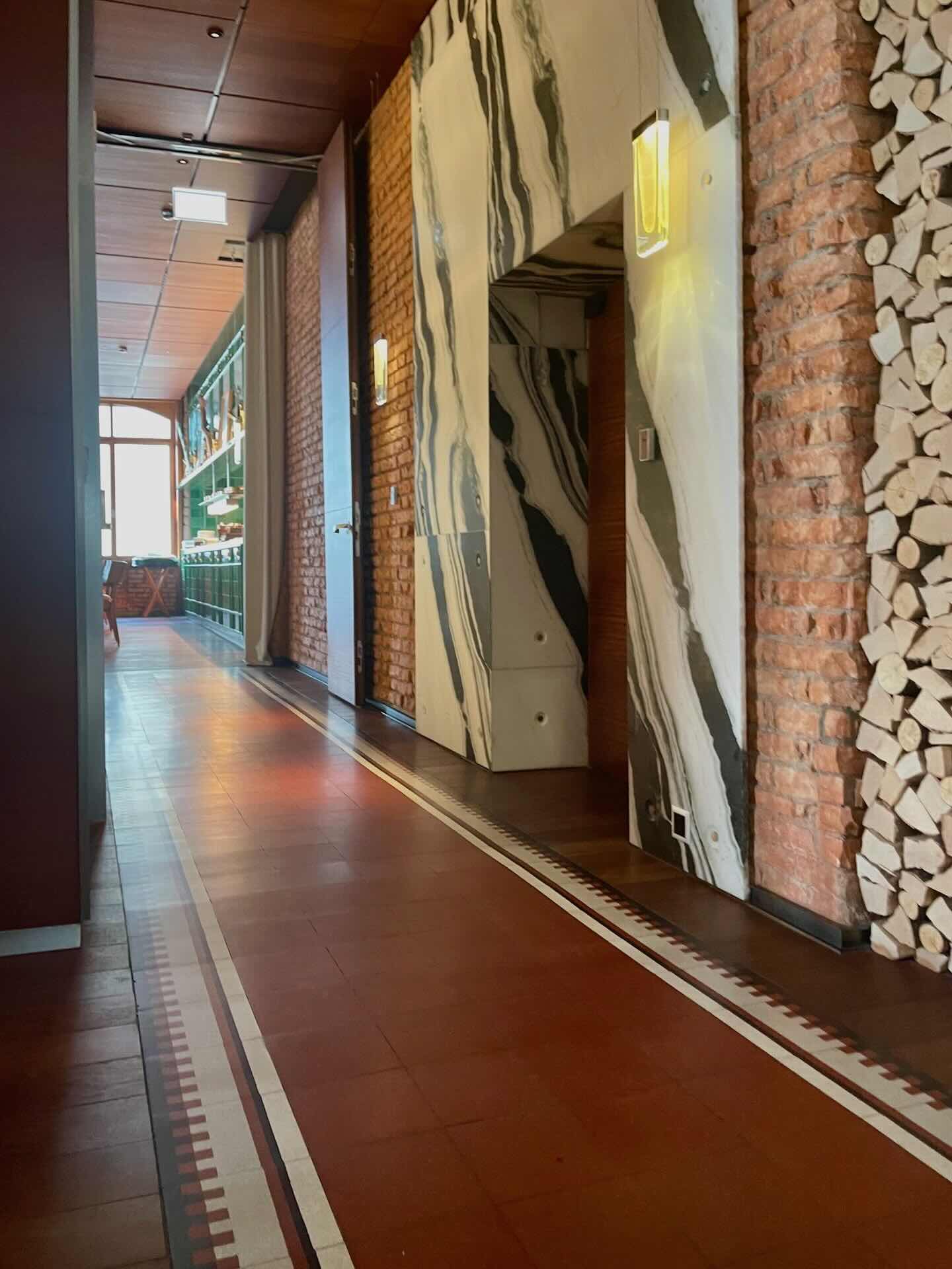 VIA Terrazzoplatten Uni Flur rot