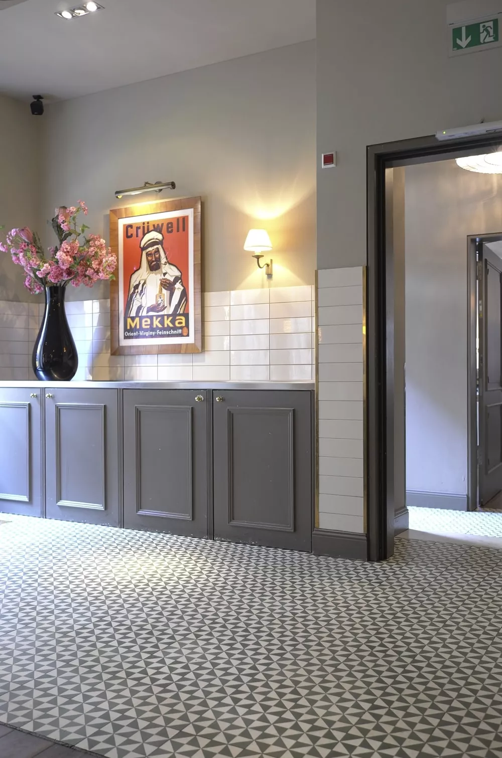 VIA Zementfliese Hotel Berlin