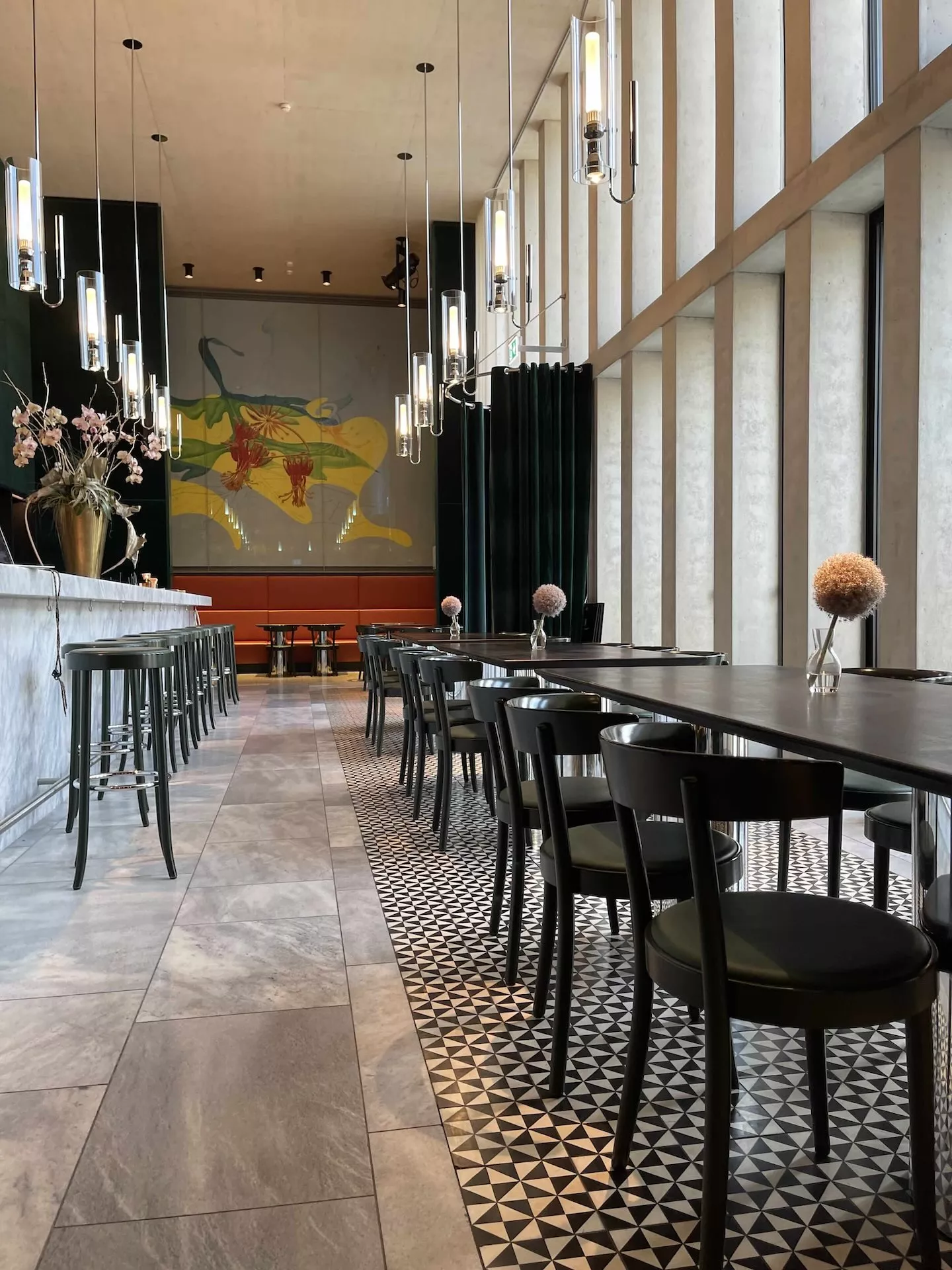 Kunsthaus Bar Zürich-10460-Wandbild@viaplatten.de