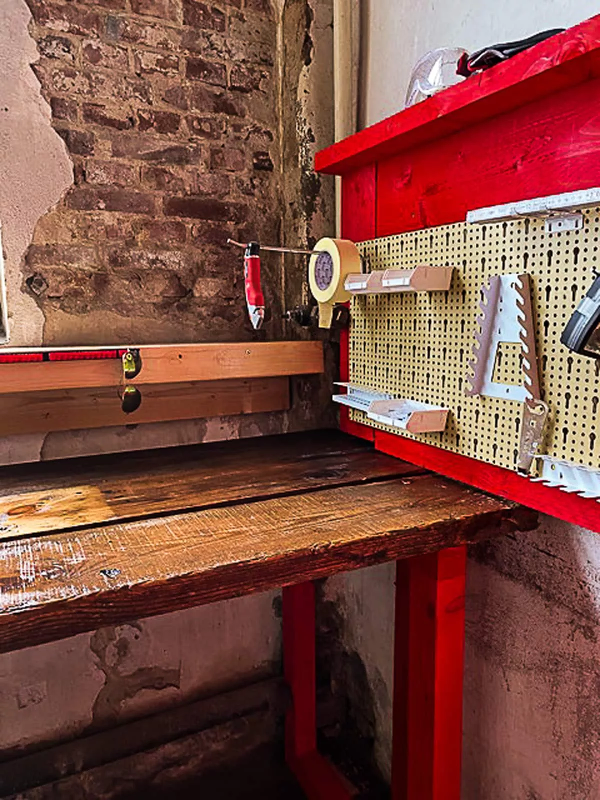 Kreidefarbe Leuchtturmrot N° 704