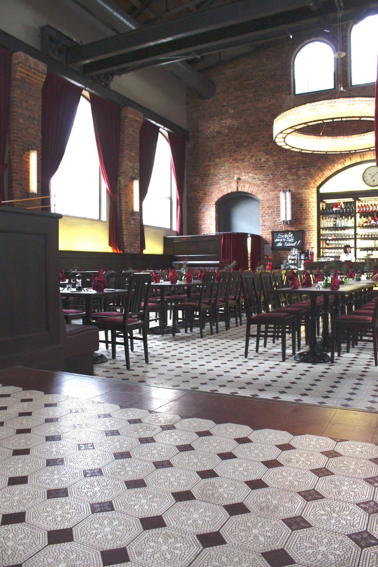 Zementfliese N° 51041/170 - Riffel