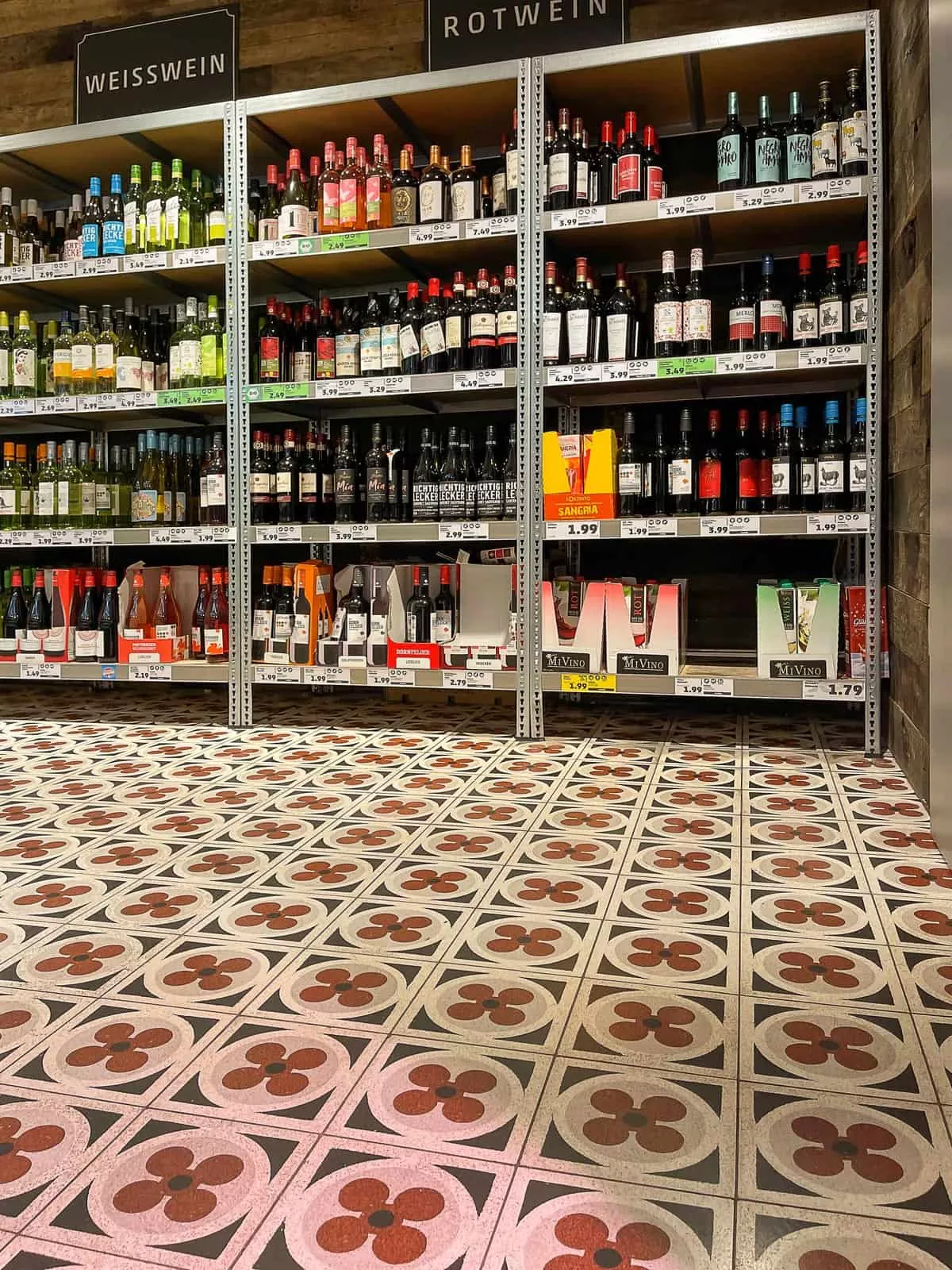 VIA Terrazzoplatten im Netto Supermarkt