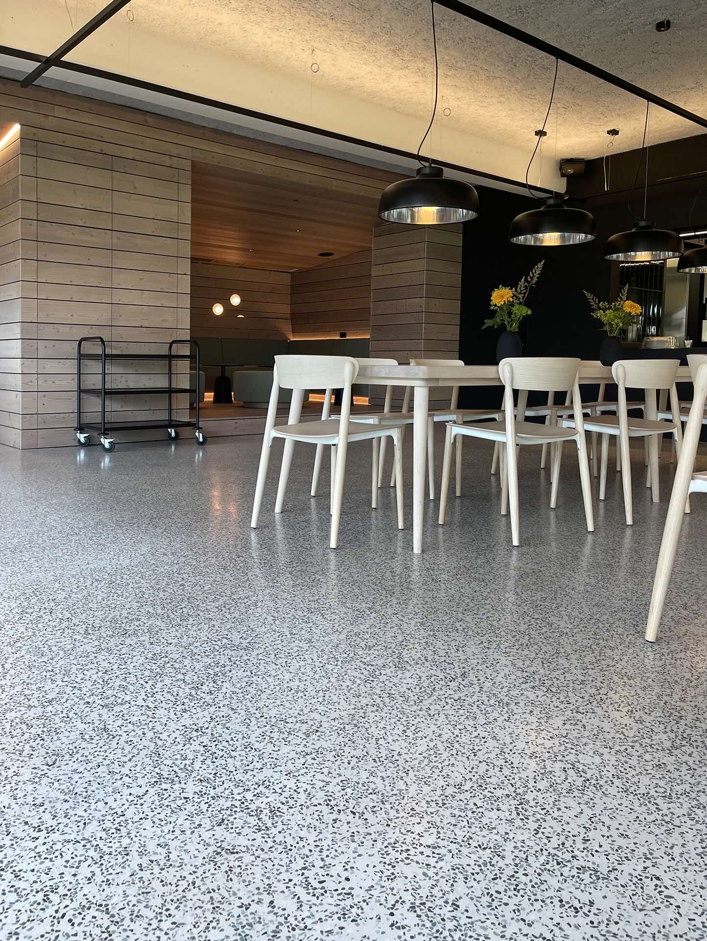 VIA Terrazzo Kantine und Servierwagen