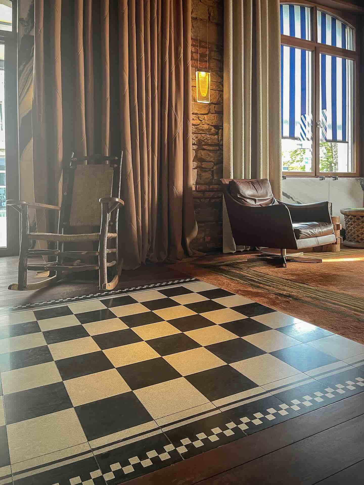 Philippe Starck Hotel Zürich VIA Terrazzofliesen Schachbrett