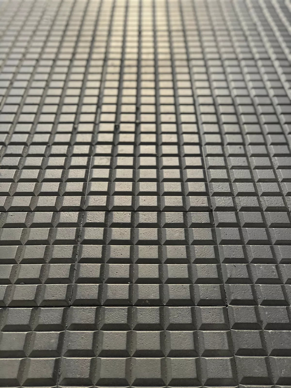 Trottoirplatten mit viereckigem Muster