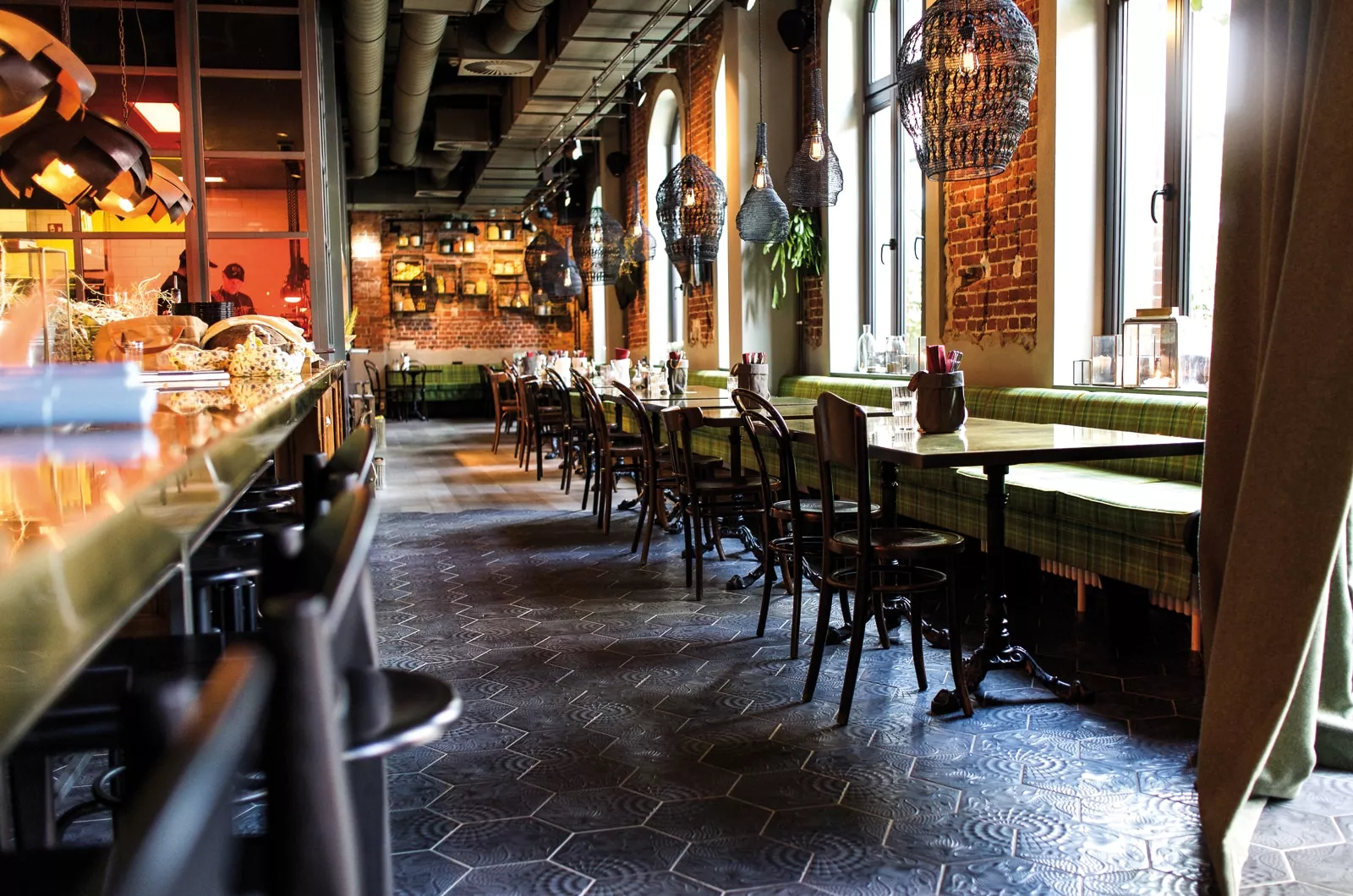 zementfliesen-gaudimuster-hotel-sofitel-viaplatten-01